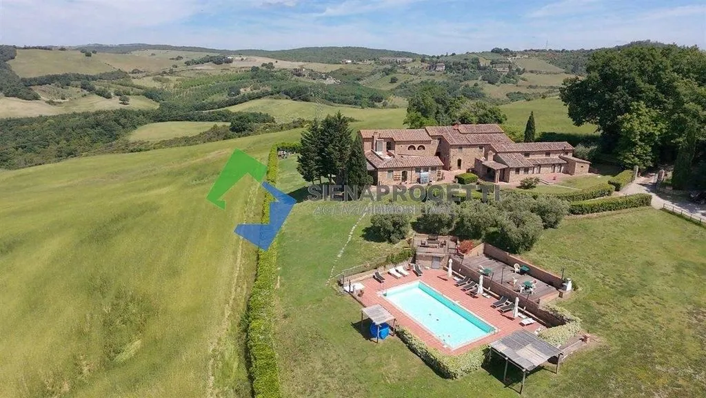 Vista aerea - Rustic Casale with Pool in Casole d'Elsa