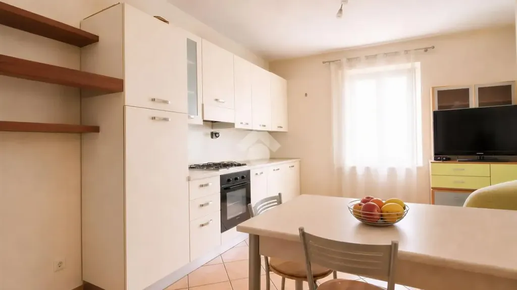 Cuisine - Rustic Trilocale with Parking in Monticello Brianza