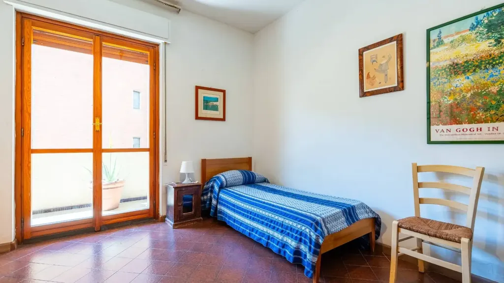 Chambres - Quadrilocale with Balcony in Cagliari
