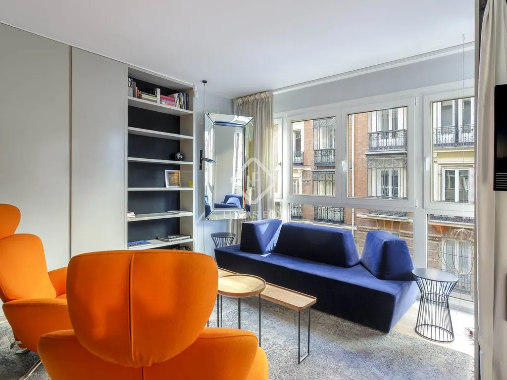 Séjour - Bright 1-Bed Flat in Jerónimos, Madrid