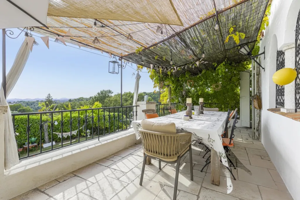 Terrass - Villa with Panoramic Sea View in La Gaude