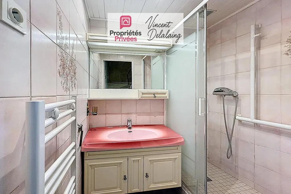 Salles de bain - Maison de Ville Rénovée avec Jardin à Pertuis