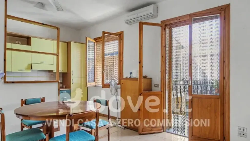 Salle à manger - Bright Apartment with Balcony in Acireale