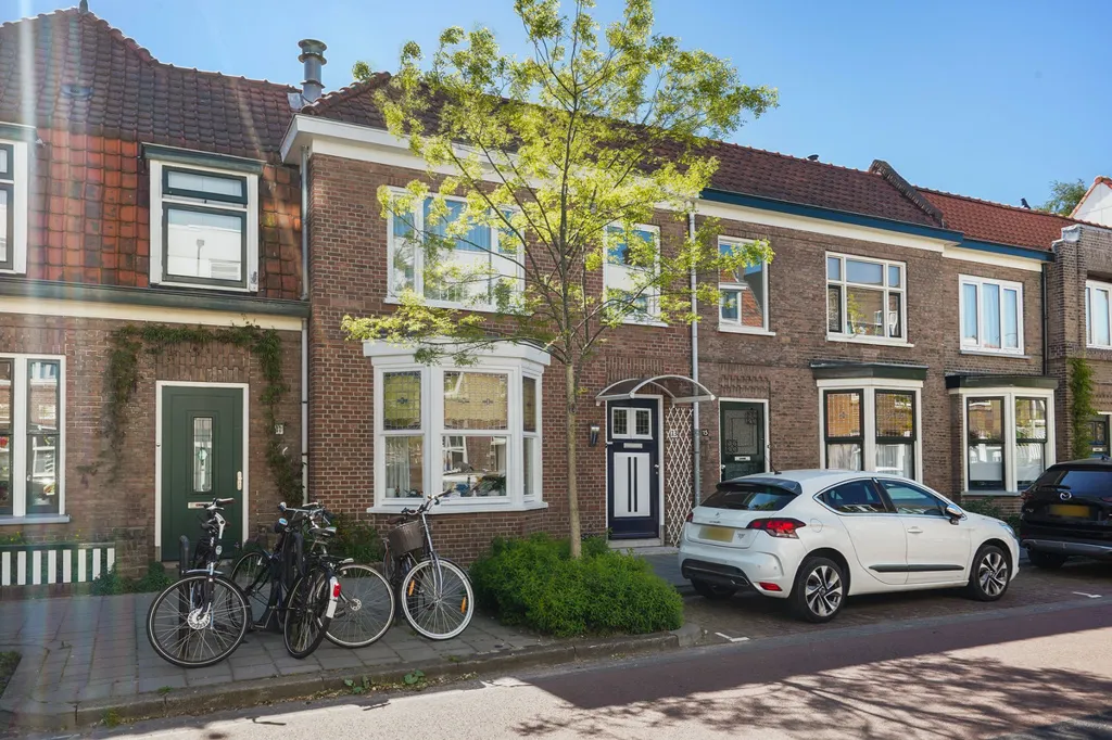 Extérieur - 1920s Semi-detached House with Garden in Delft