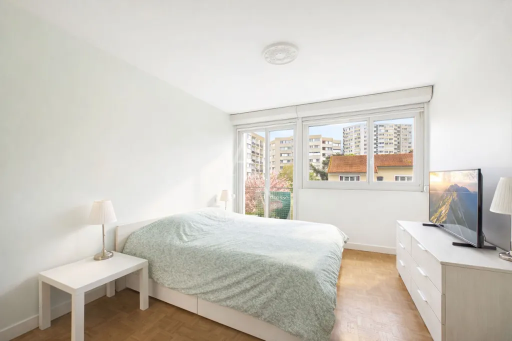 Magamistoad - Apartment with Balcony in Créteil