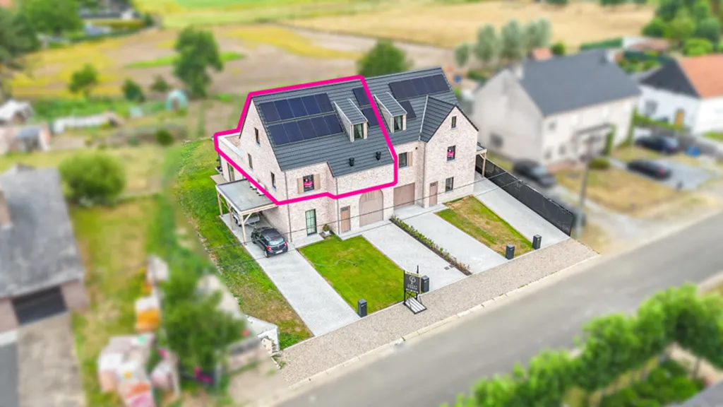 Vue aérienne - Duplex avec terrasse et garage à Heusden