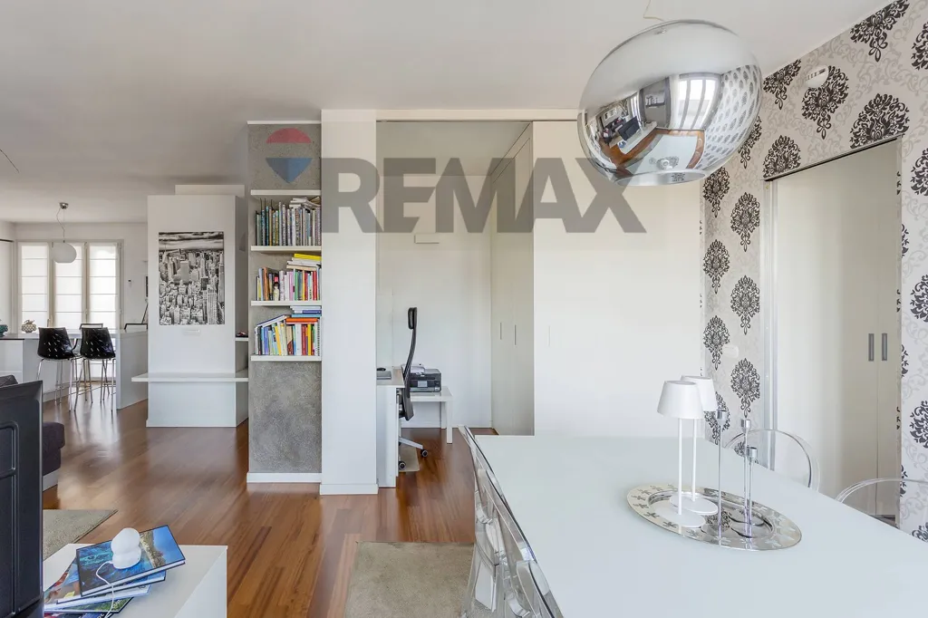 Séjour - Spacious Triplex with Panoramic View in Tregasio