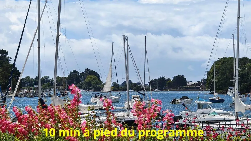 Apartment with Terrace in Vannes