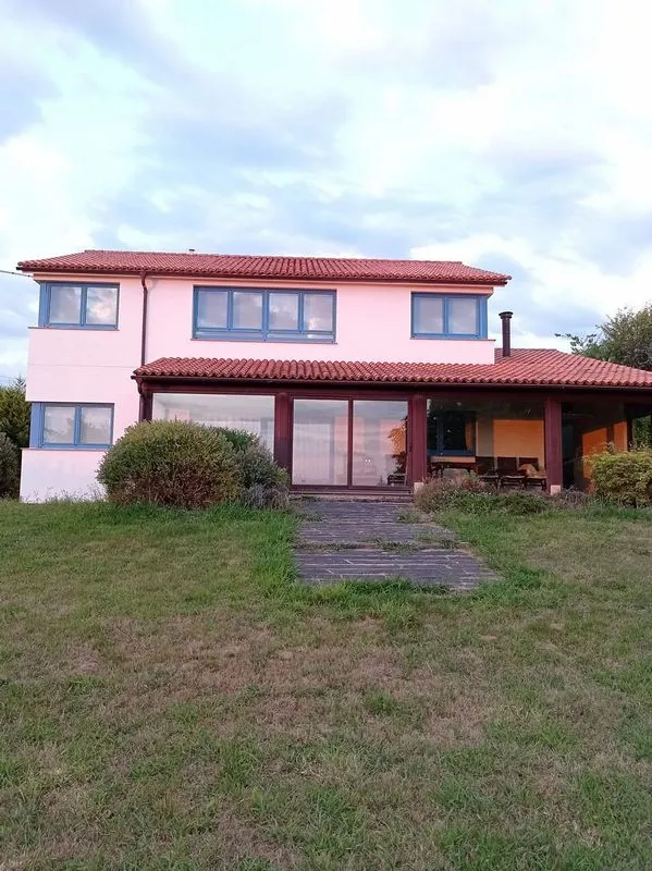 Esterno - Chalet with Golf Course Views near Perbes