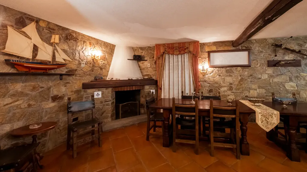 Salle à manger - Original Villa with Garden in Quartu Sant'Elena