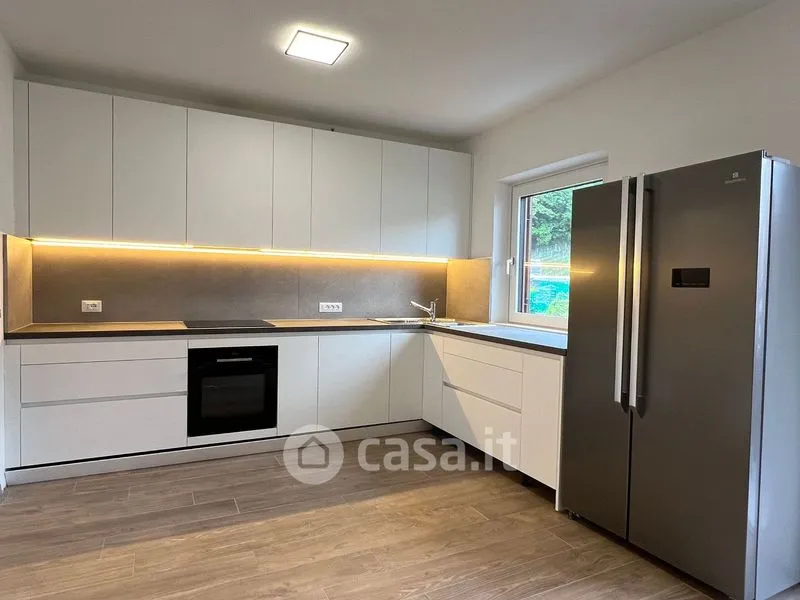 Cuisine - Rearranged Apartment with Balcony in Nalles