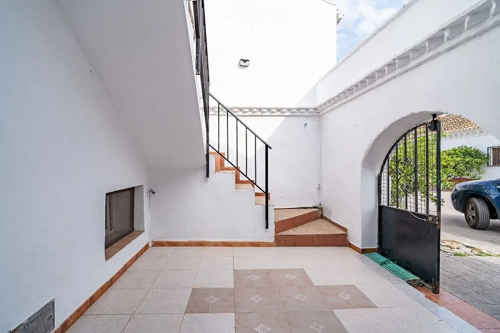 Aed - Semi-detached House with Terrace in Órgiva