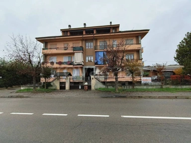 Kõik fotod (8) - Mansard Apartment with Terrace in Montà Centre