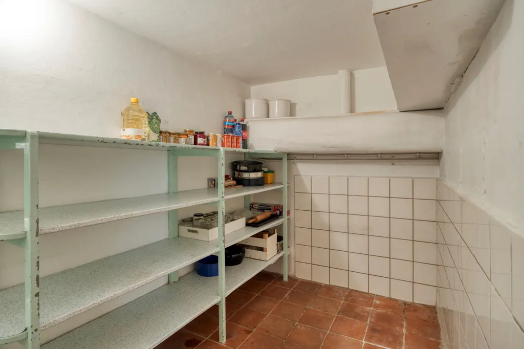 Pesuköök - Charming Villa with Parkland Views in Maasland