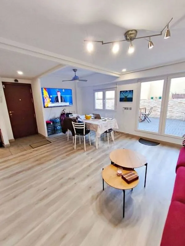 Elutuba - Ample 2-Bedroom Flat with Terrace in Morvedre