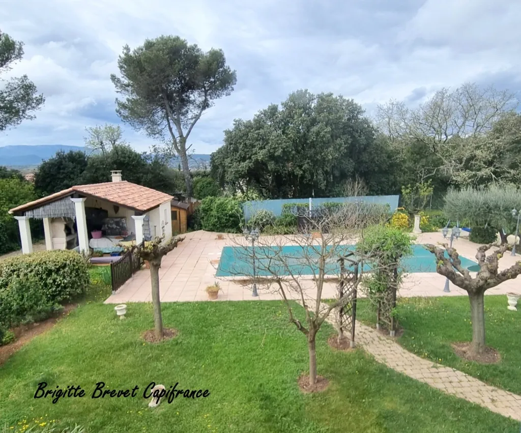 Õhuvaade - House with Pool in Saint-Maximin-la-Sainte-Baume