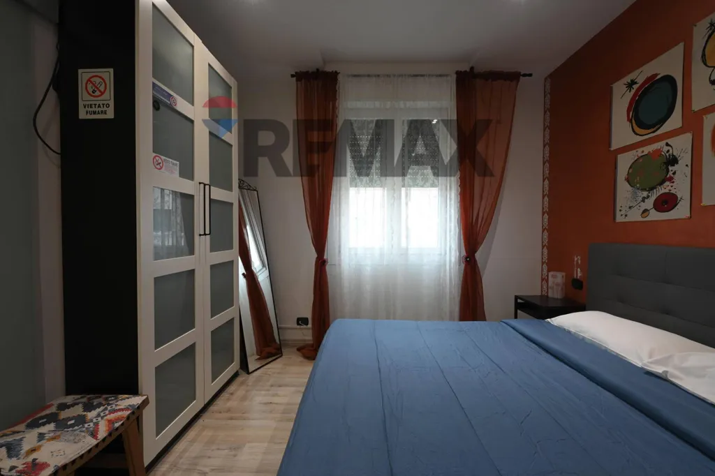 Chambres - Renovated Apartment with Two Balconies in Modena Centre