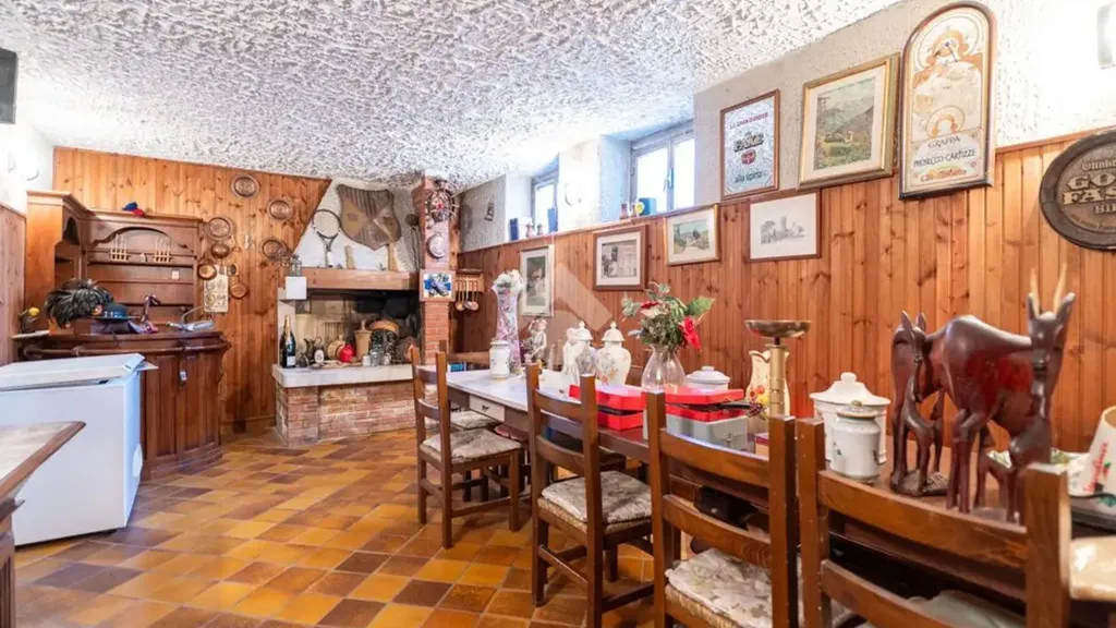 Sala da pranzo - Semi-detached House with Garden in Dossobuono
