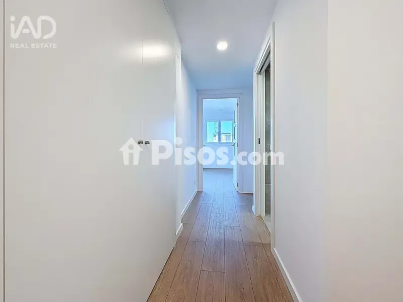 Esik - New Flat with Balcony in Canet de Mar