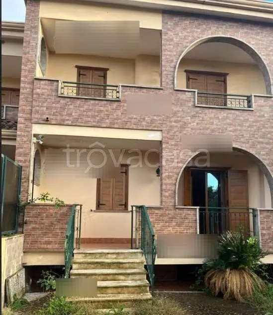 Außenansicht - Villa with Two Parking Spots in San Felice a Cancello