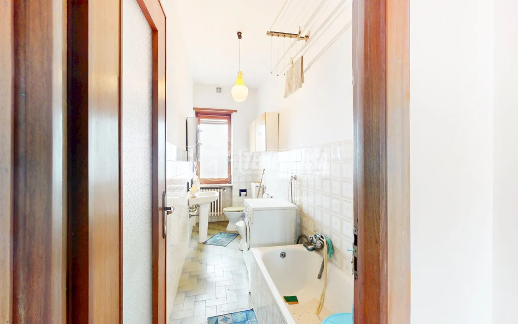 Vannitoad - Three-Bedroom Flat with Panoramic View in Orbassano