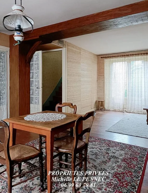 Salle à manger - Maison avec Jardin et Garage à Sermaises