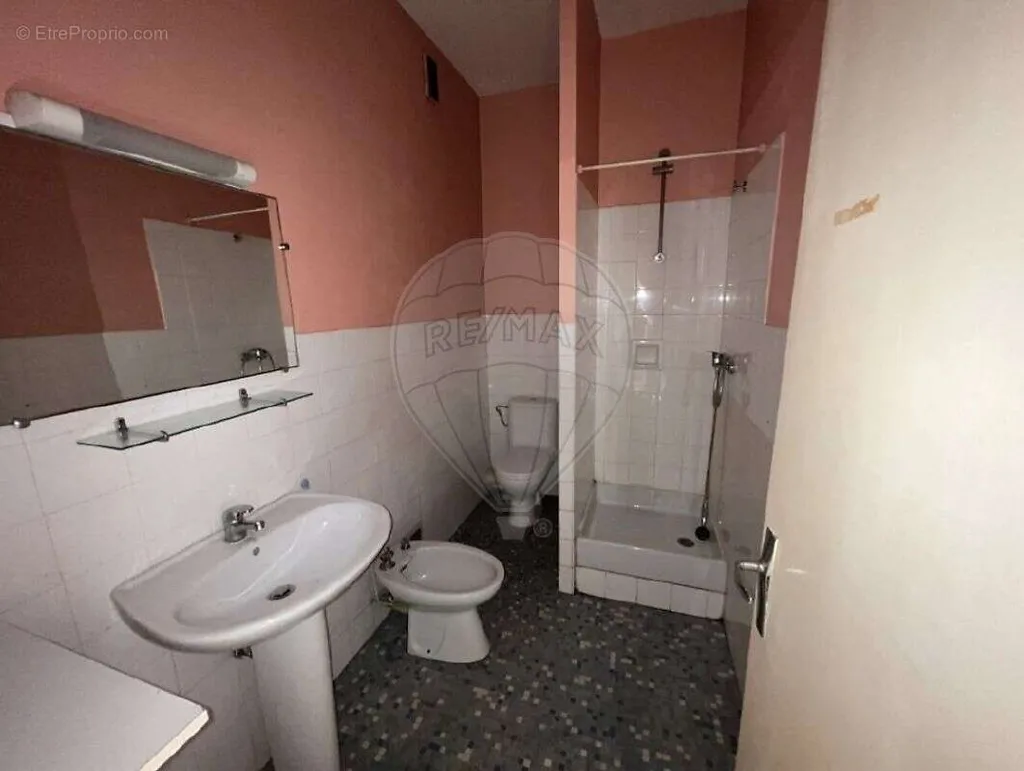 Appartement 1 pièces à Marseille-4e