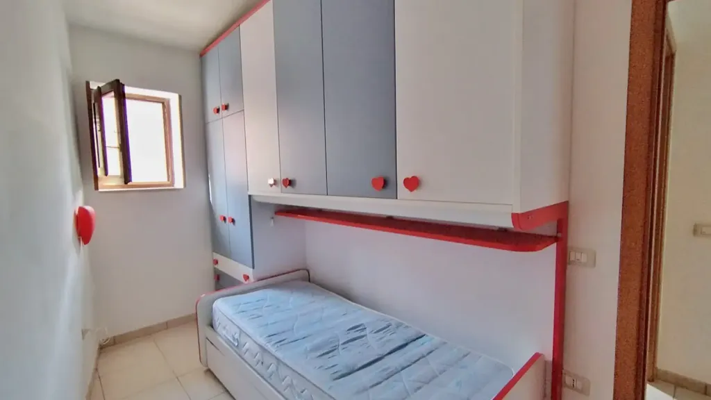 Magamistoad - Semi-detached Villa Apartment in Montoro