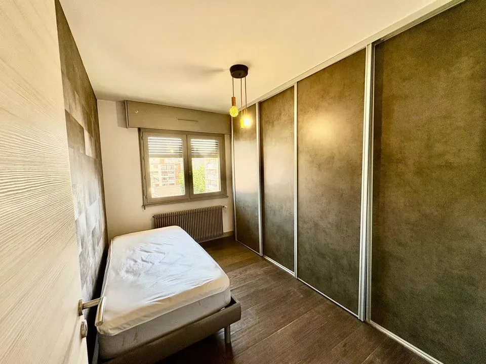 Chambres - Appartement T3 bis avec Balcon en Hyper Centre Annemasse