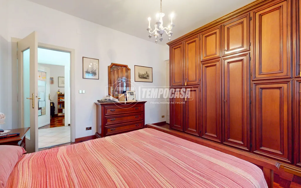 Bedrooms - Trilocale with Lake View in Mantua