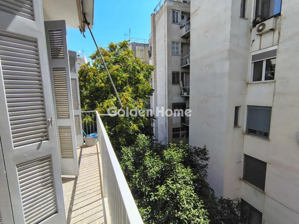 Balcony - Bright Apartment with Balcony in Green Area
