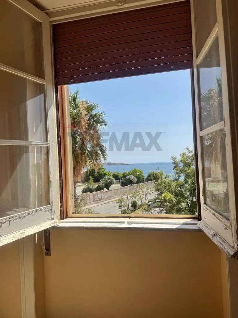 Toad - Spacious Apartment with Terrace in Augusta