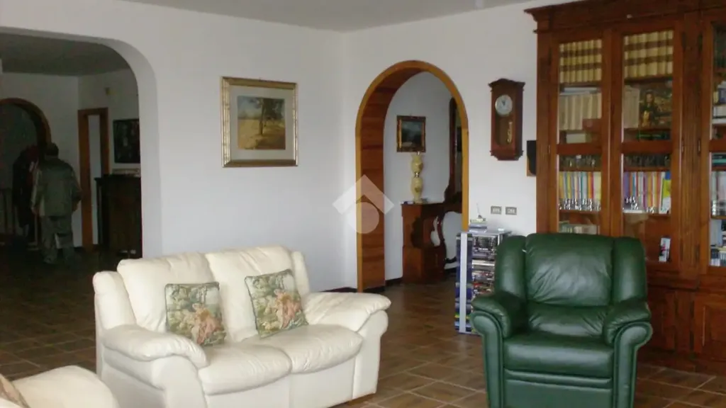 Séjour - Villa with Private Garden in Castrolibero