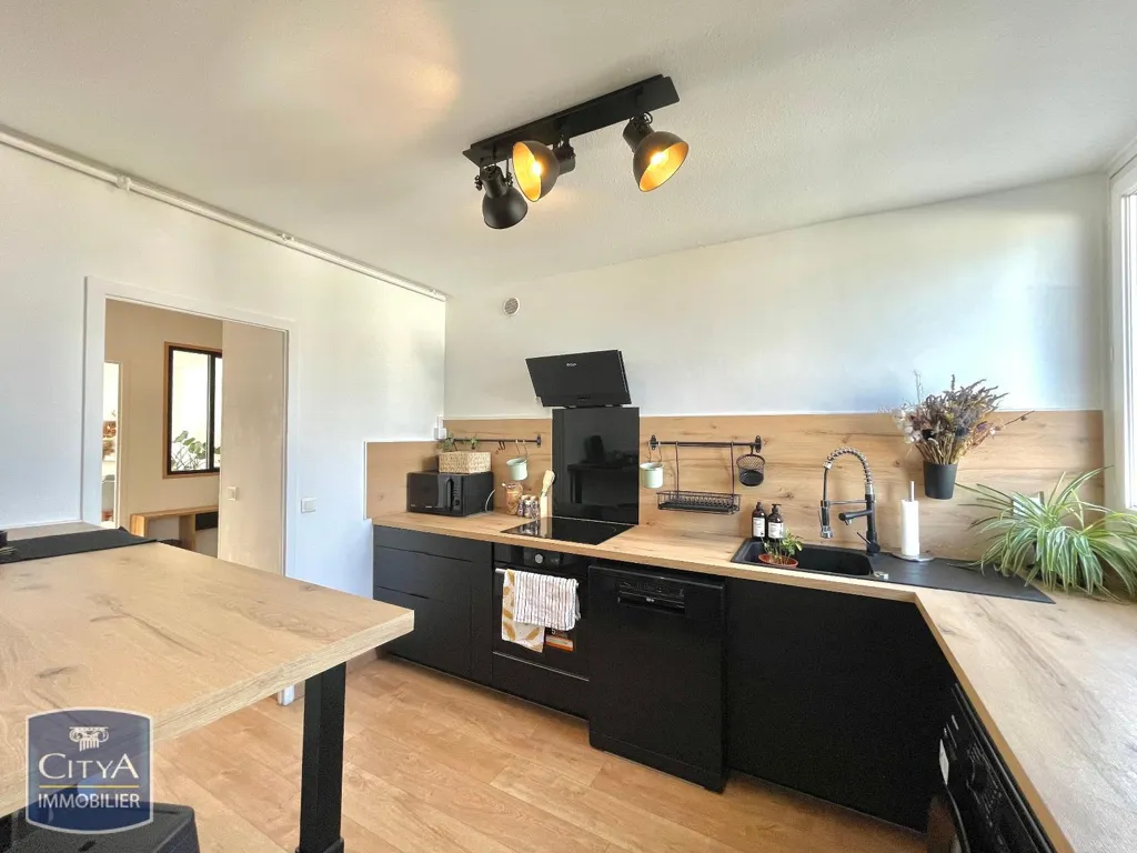 Cuisine - Chambre en Colocation avec Ascenseur à Saint-Étienne