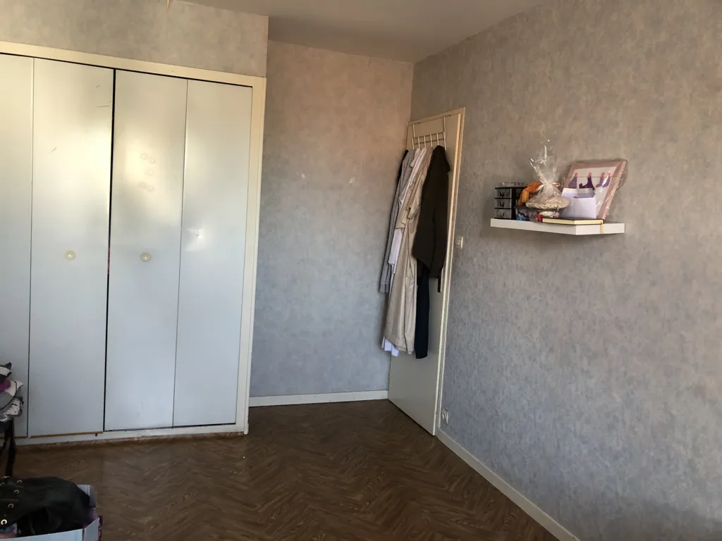 Toad - Apartment with Terrace in Saint-Rambert-d'Albon