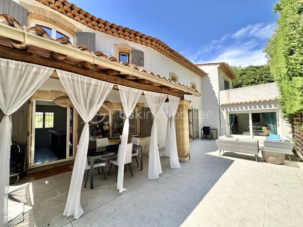Terrass - Prestigious Villa with Pool in Petit Juas