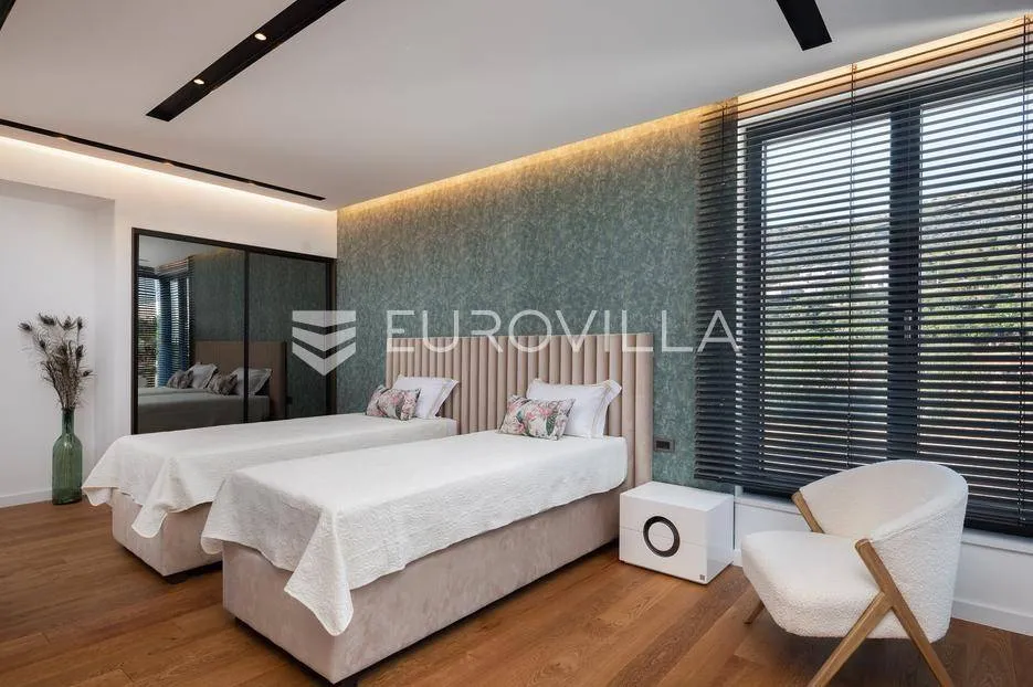 Chambres - Luxury Villa with Pool and Views in Seget, Trogir