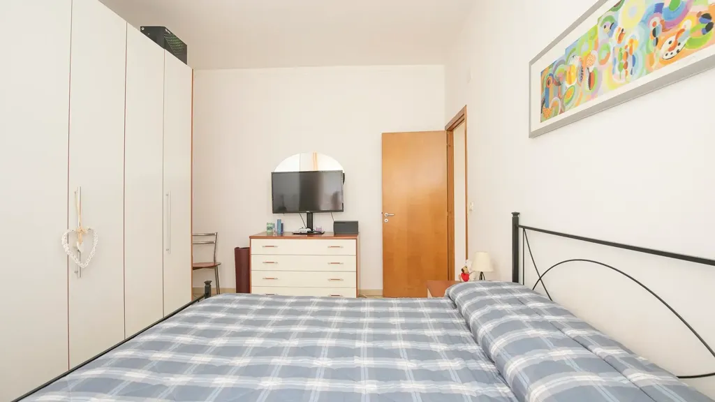 Chambres - Apartment with Private Parking in Genoa