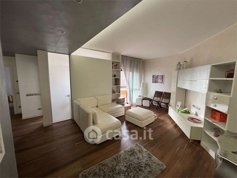 Soggiorno - Modernised Apartment with Balcony in Tavernerio