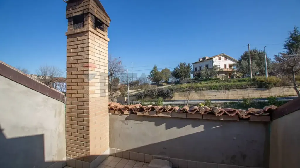 Terrasse - Contemporary Villa with Panoramic Views in Chieti