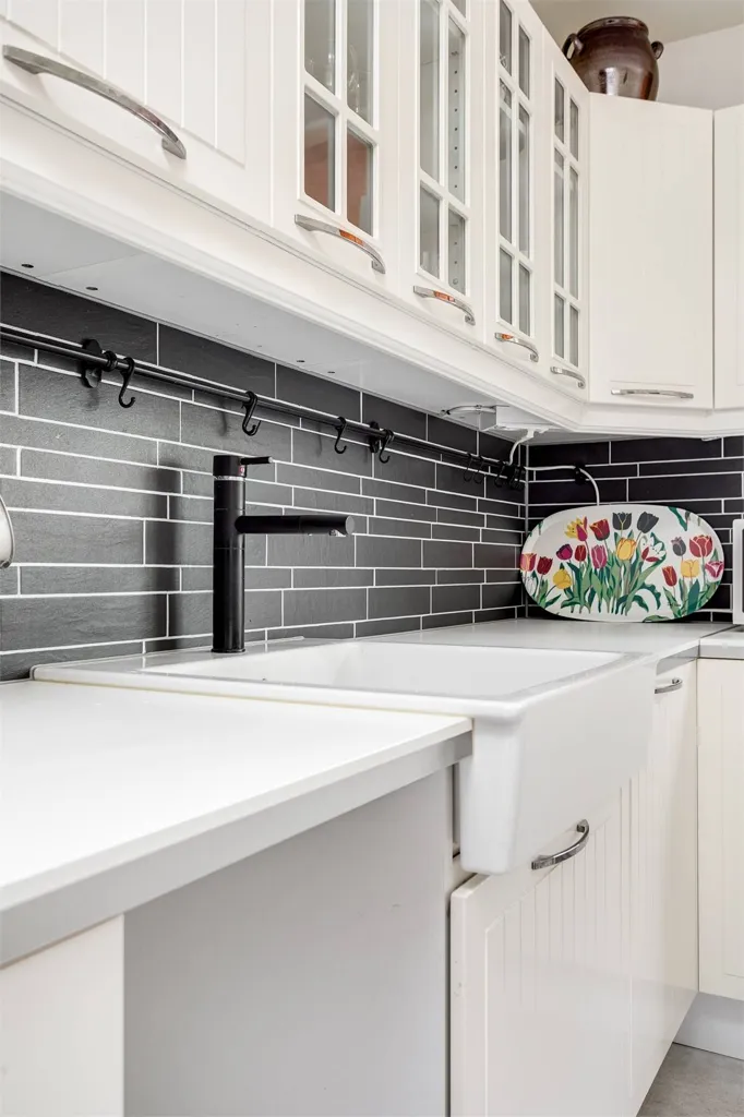 Köök - Bright 1-Bedroom Flat in Central Nora