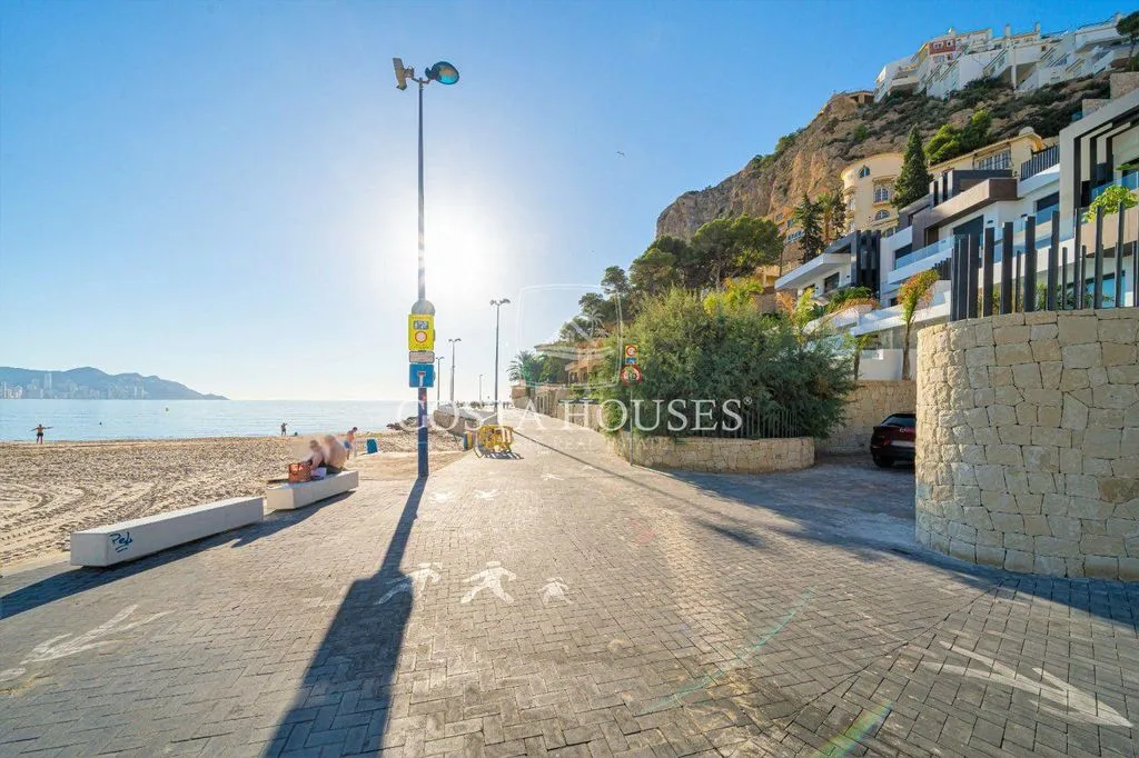 Luxury Penthouse with Sea View in Benidorm