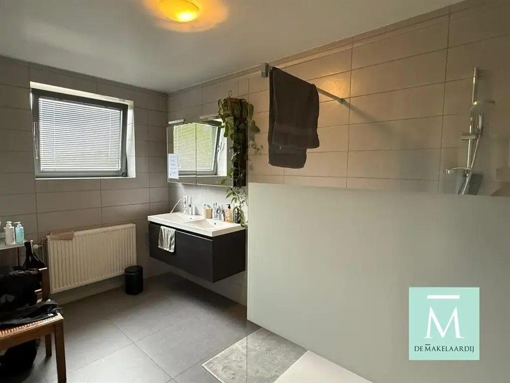 Vannitoad - Spacious Light-Filled Apartment in Sint-Katelijne-Waver