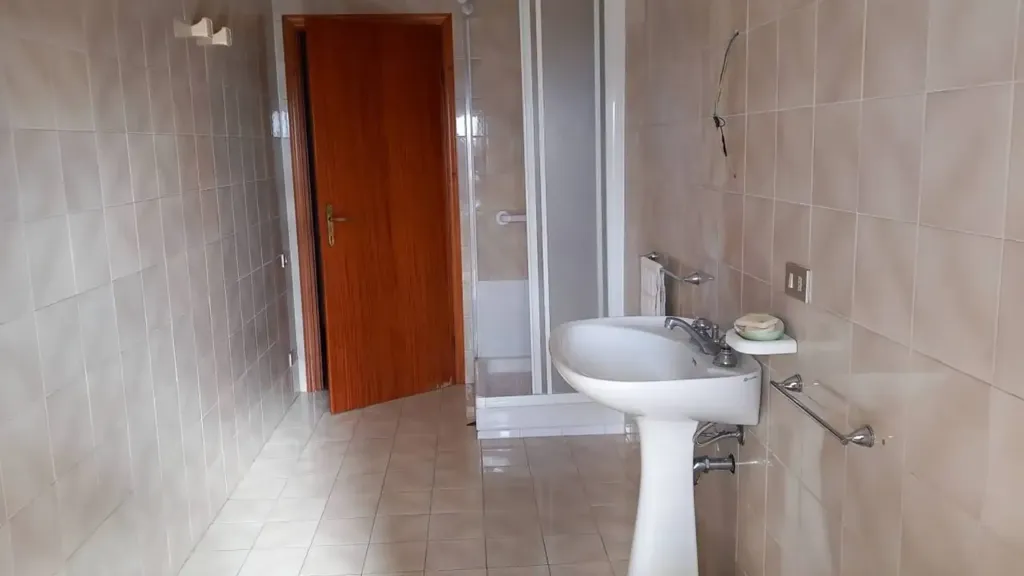 Salles de bain - Apartment with Terraces in Montespertoli