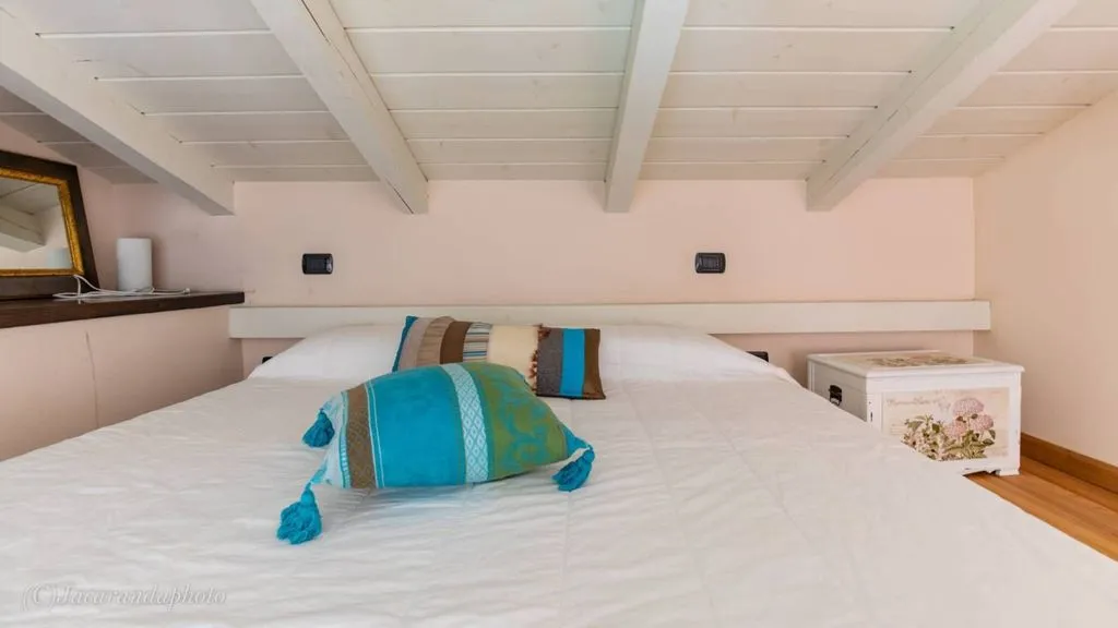 Magamistoad - Luxury Villa with Pool in Podenzana