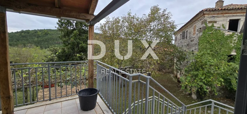 Balkon - Two-Unit House with Garden in Oprtalj