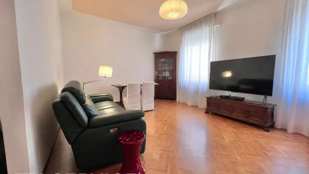 Elutuba - Rustic-Style Apartment with Balcony in Rimini