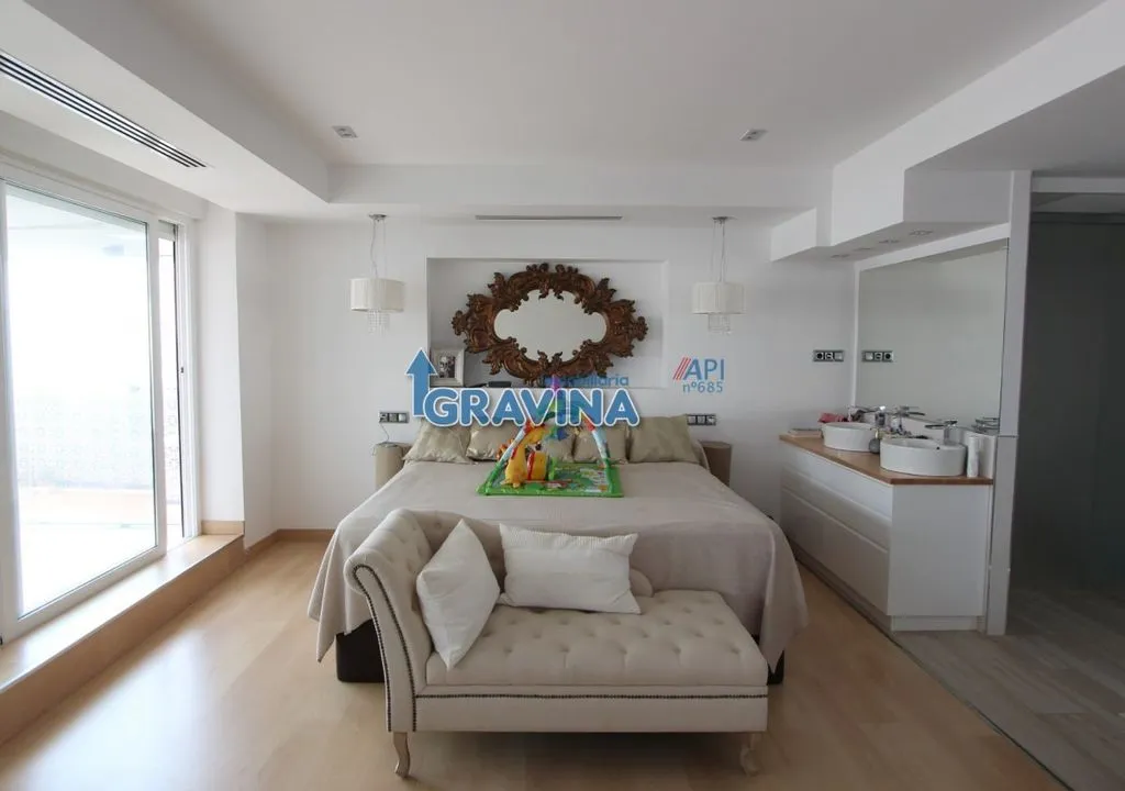 Chambres - Bright Penthouse with Terrace in Seville
