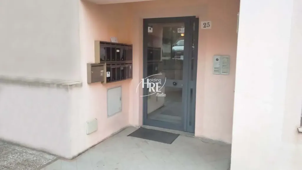 Esik - Apartment with Terrace in Cosenza