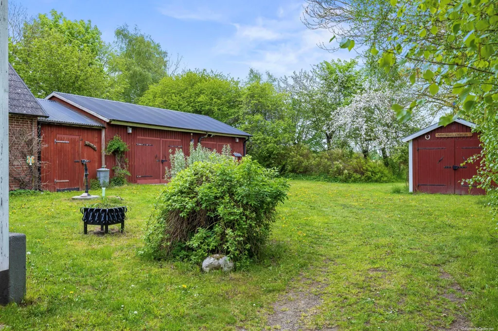 Aed - Villa with Garden near Lövestad
